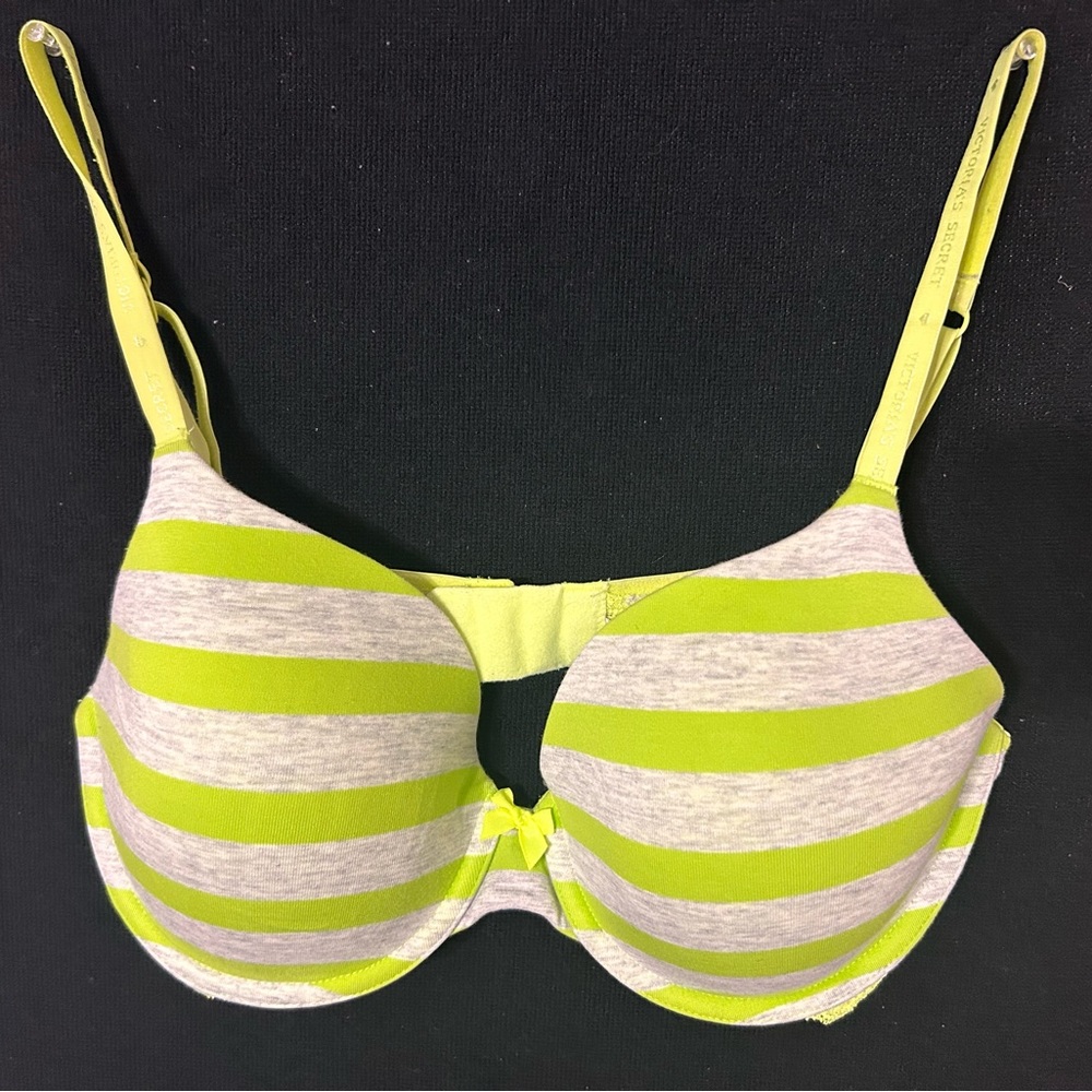 Victorias Secrets T-shirt bra sz 34D in Lime Green and Gray.